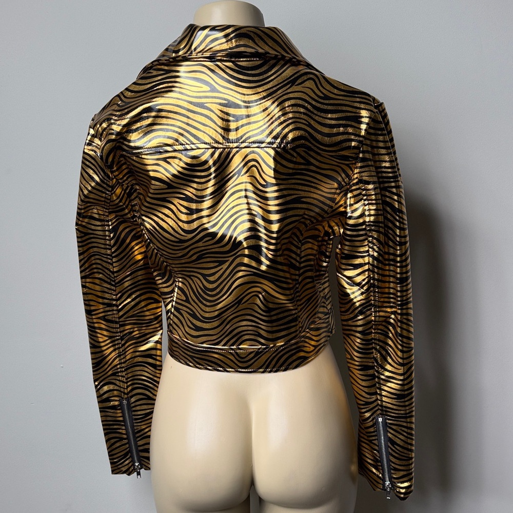 AKIRA Gold and Black Zebra-Print Cropped Moto Jacket - Picture 5 of 7